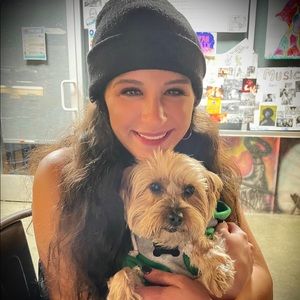 Meet your Posher, Stephanie